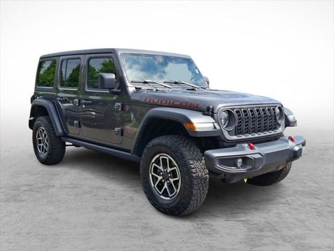 Certified 2024 Jeep Wrangler Unlimited Rubicon AWD/4WD image 7