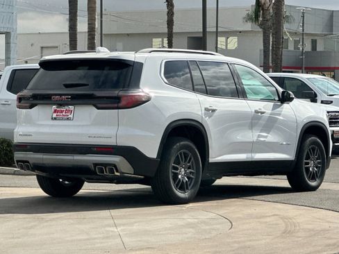New 2026 GMC Acadia Elevation image 4