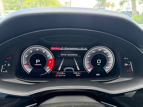 Used 2021 Audi Q8 Premium Plus w/ Premium Plus Package AWD/4WD image 11