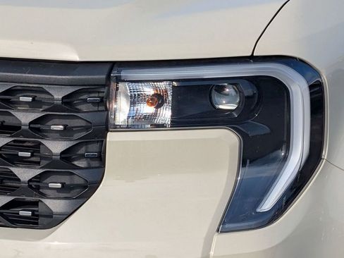 New 2025 Ford Maverick Lariat AWD/4WD image 11