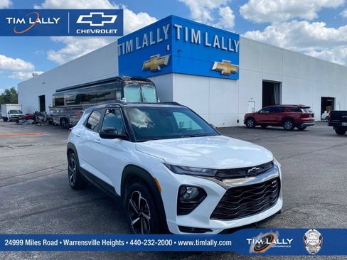 Used 2023 Chevrolet TrailBlazer RS w/ Sun and Liftgate Package FWD image 1