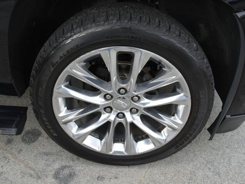 Used 2020 Cadillac Escalade Premium Luxury AWD/4WD image 36