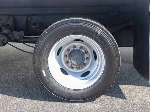 Used 2019 Ford F550 2WD Regular Cab Super Duty image 27