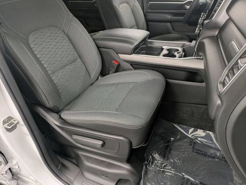 Used 2025 RAM 1500 Big Horn AWD/4WD image 29