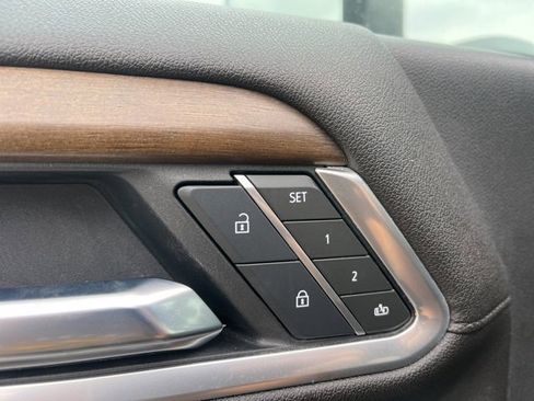 Used 2025 Chevrolet Silverado 2500 High Country w/ Technology Package image 17