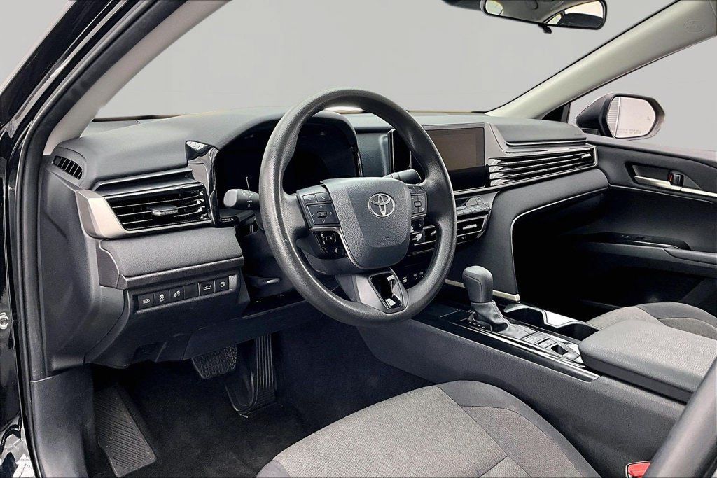 Used 2025 Toyota Camry LE FWD image 14