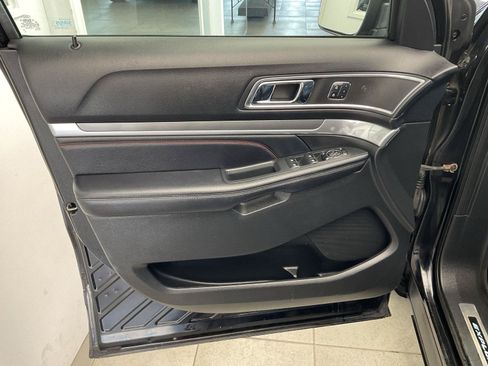 Used 2017 Ford Explorer Sport w/ Equipment Group 401A AWD/4WD image 9