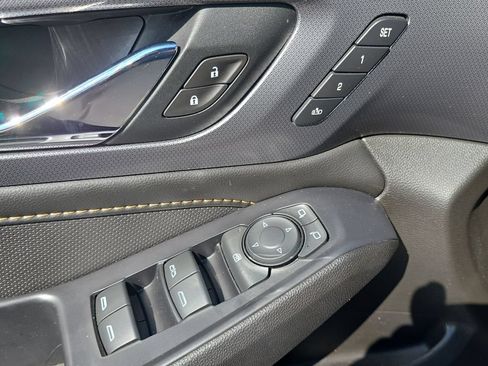 Certified 2021 Chevrolet Traverse Premier w/ Redline Edition FWD image 31