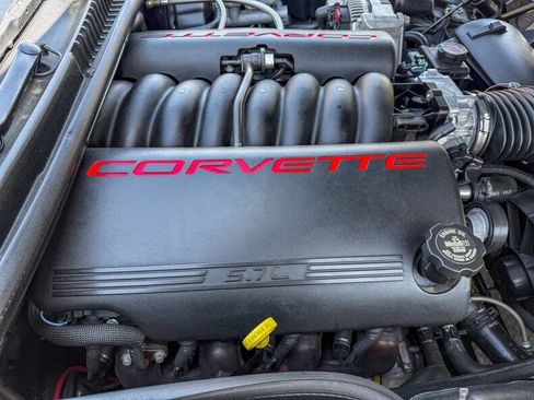 Used 1998 Chevrolet Corvette Convertible w/ Memory Pkg image 26