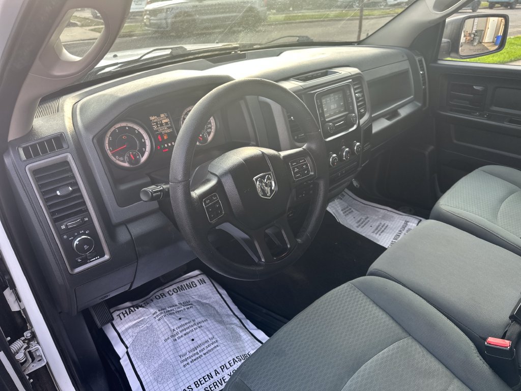 Used 2017 RAM 1500 Express AWD/4WD image 13