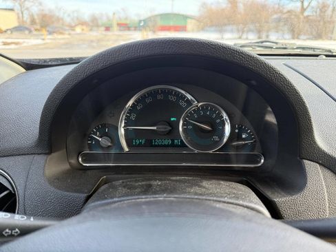 Used 2009 Chevrolet HHR LT image 11