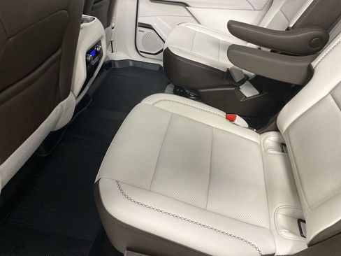 Certified 2024 GMC Acadia Denali w/ Super Cruise Package image 31