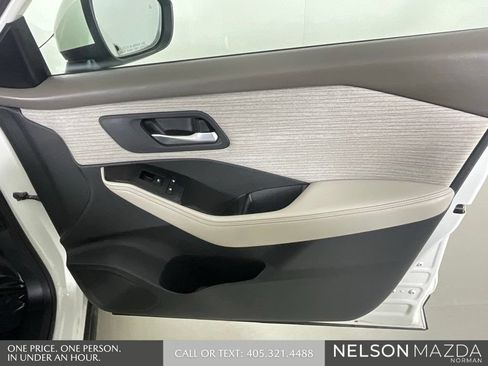 Used 2022 Nissan Rogue SV FWD image 20