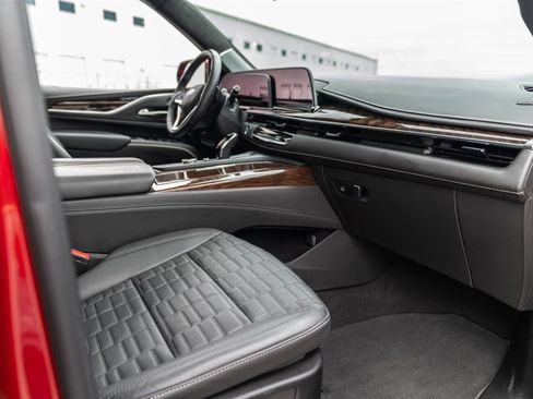 Used 2023 Cadillac Escalade Premium Luxury Platinum image 74
