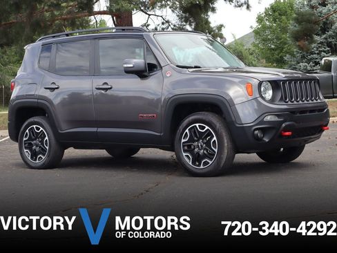 Used 2017 Jeep Renegade Trailhawk AWD/4WD image 1