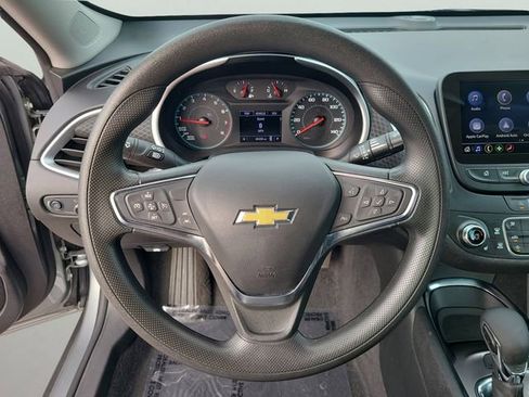 Used 2025 Chevrolet Malibu LT image 26
