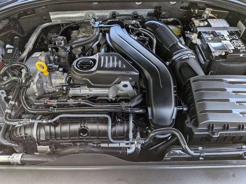 Used 2025 Volkswagen Jetta SE FWD image 33