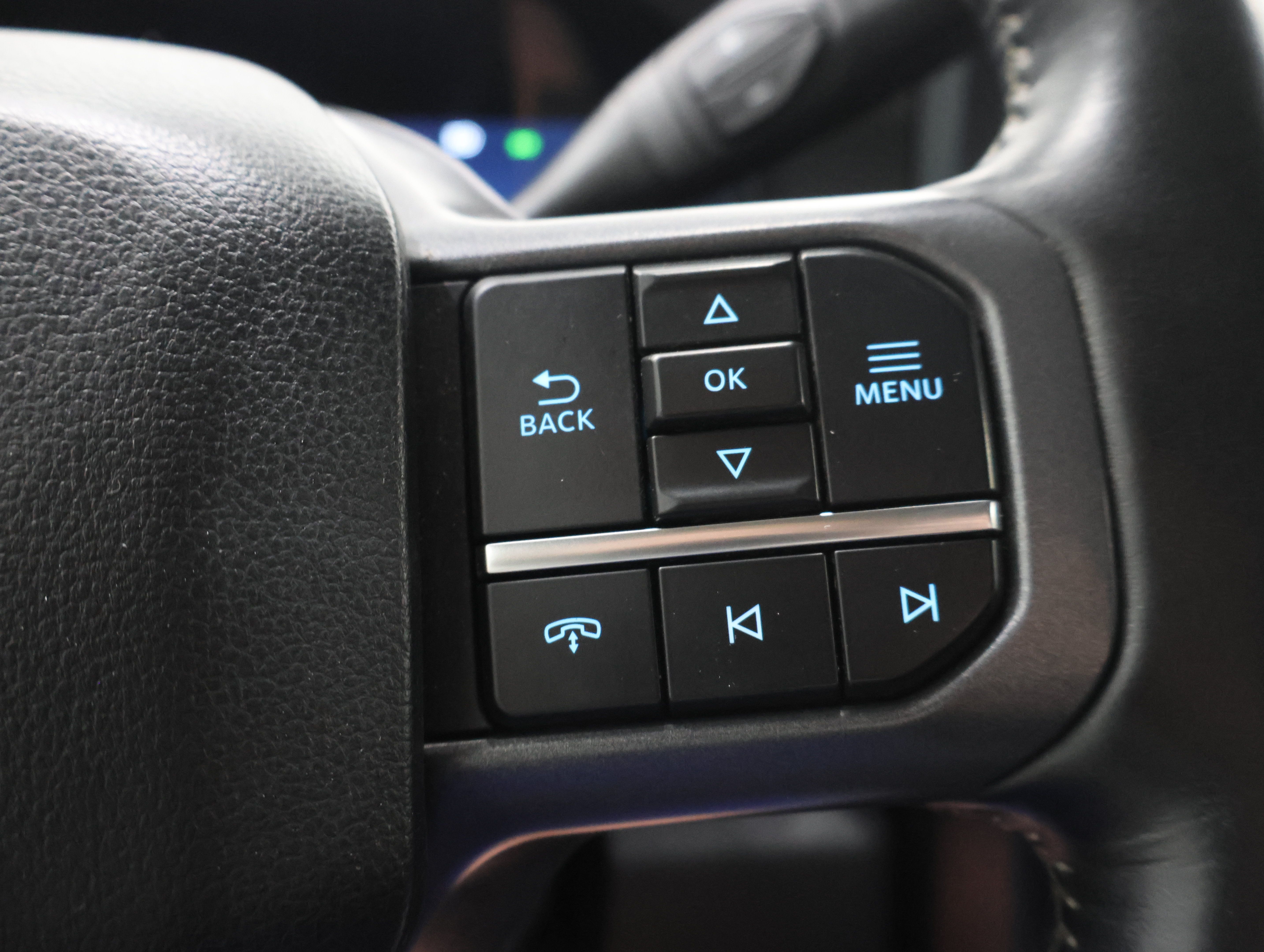 Used 2023 Ford F350 Lariat w/ FX4 Off-Road Package AWD/4WD image 14