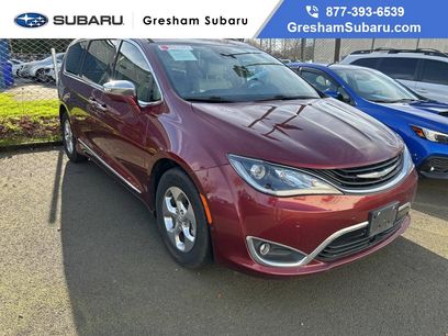 Used 2018 Chrysler Pacifica Limited w/ Advanced Safetytec Group