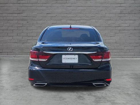 Used 2015 Lexus LS 460 w/ Comfort Package RWD image 4