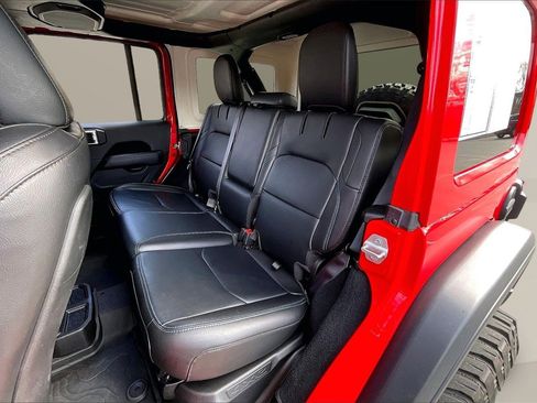 Certified 2022 Jeep Wrangler Unlimited Rubicon 4xe w/ Cold Weather Group image 23