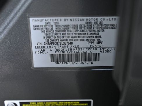 Used 2025 Nissan Kicks SV w/ SV Premium Package image 33