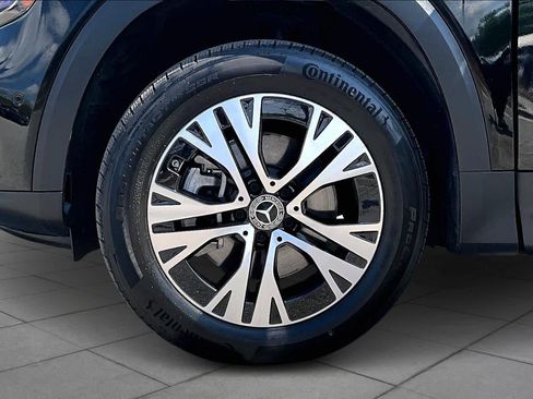 Used 2024 Mercedes-Benz GLB 250 image 10