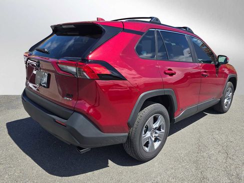 Used 2025 Toyota RAV4 XLE w/ Convenience Package image 3