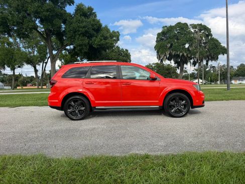 Used 2018 Dodge Journey Crossroad AWD/4WD image 4