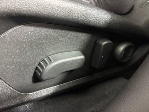 Certified 2024 Subaru Crosstrek 2.0i Premium image 26