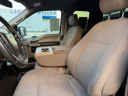 Used 2020 Ford F150 XLT w/ Equipment Group 302A Luxury AWD/4WD image 14