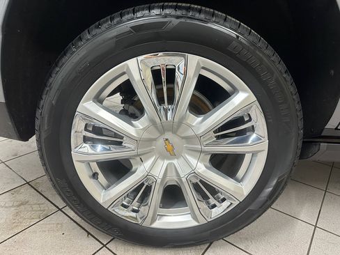 Used 2021 Chevrolet Tahoe High Country w/ Premium Package image 15