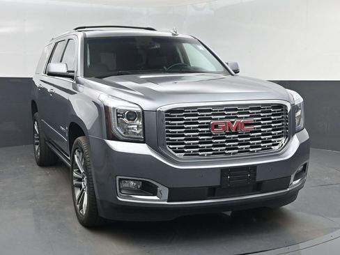Used 2018 GMC Yukon Denali w/ Denali Ultimate Package AWD/4WD image 21
