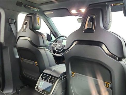 Used 2024 Rivian R1S Adventure image 27
