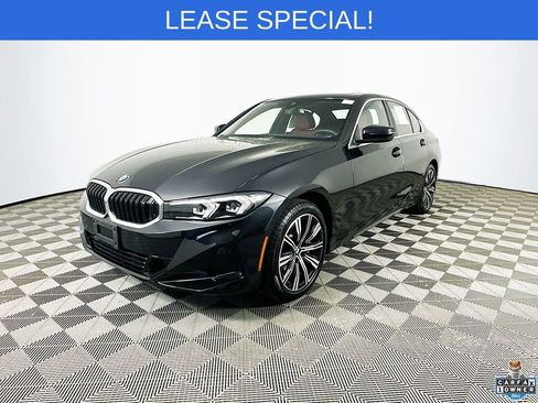 Used 2025 BMW 330i xDrive Sedan w/ Premium Package image 4