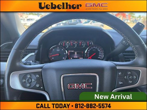 Used 2015 GMC Yukon SLT w/ HD Trailering Package AWD/4WD image 31