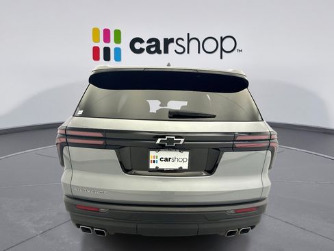 Used 2024 Chevrolet Traverse LS FWD image 24