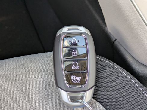 New 2026 Hyundai Venue SEL FWD image 28