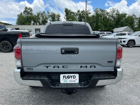 Used 2021 Toyota Tacoma TRD Off-Road AWD/4WD image 4