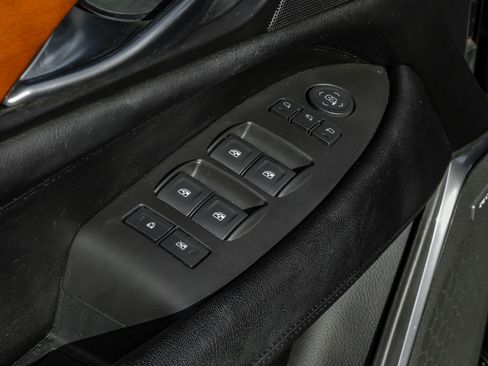 Used 2017 Cadillac Escalade Luxury image 50