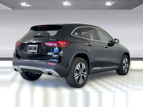 Used 2025 Mercedes-Benz GLA 250 4MATIC image 8