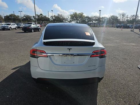 Used 2019 Tesla Model X Long Range image 6