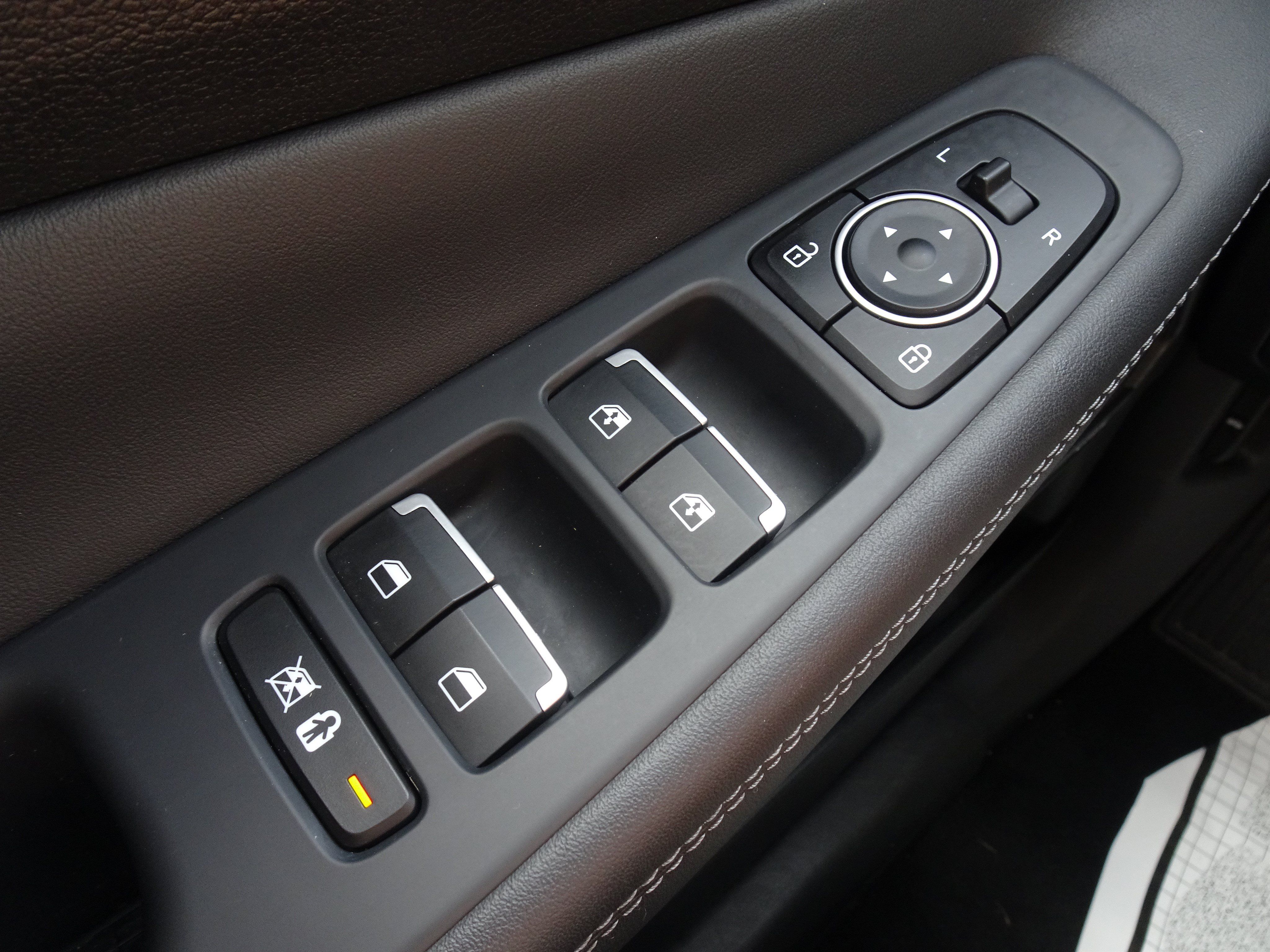 Used 2019 Hyundai Santa Fe AWD image 29