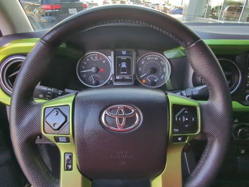 Used 2021 Toyota Tacoma SR5 w/ Blackout Package (TMS) image 19