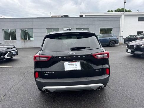 Used 2025 Ford Escape Active AWD/4WD image 4