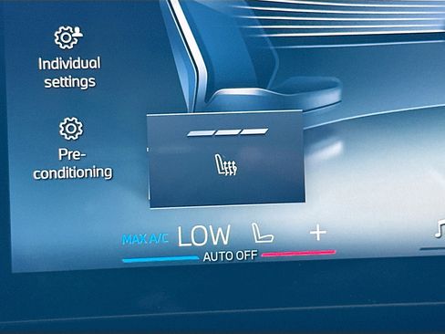 Certified 2024 BMW i4 eDrive35 w/ Convenience Package image 20