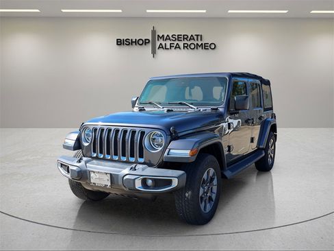Used 2020 Jeep Wrangler Unlimited Sahara image 3