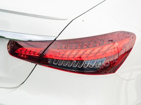 Used 2021 Mercedes-Benz E 350 Sedan image 14