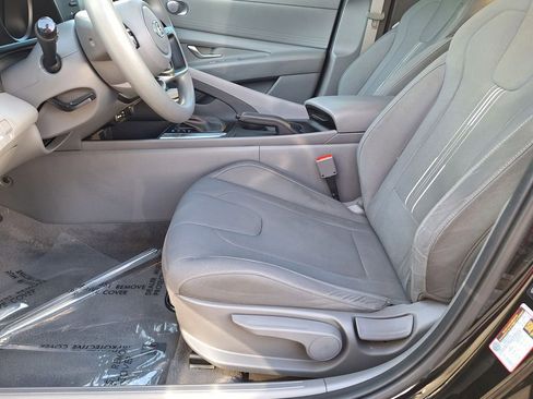 Certified 2023 Hyundai Elantra SEL image 11
