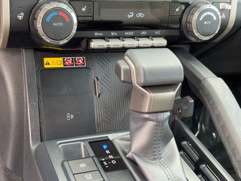 Certified 2025 Toyota Tacoma SR5 image 27